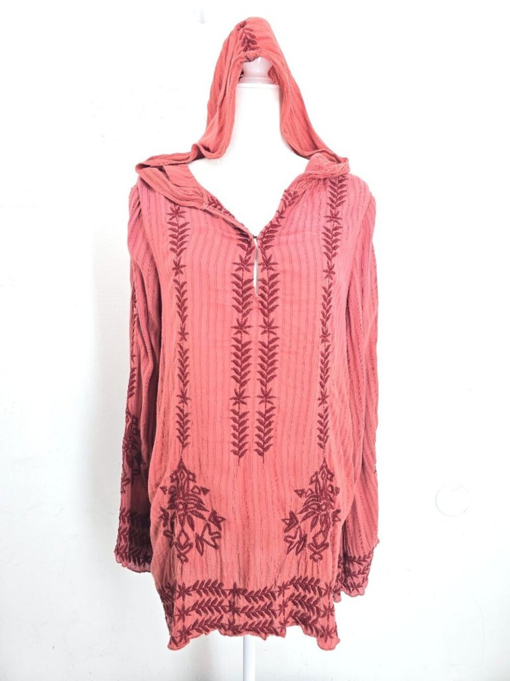 Free People Washed Red Embroidered Bell Sleeve Boho Hooded Tunic Top Women L